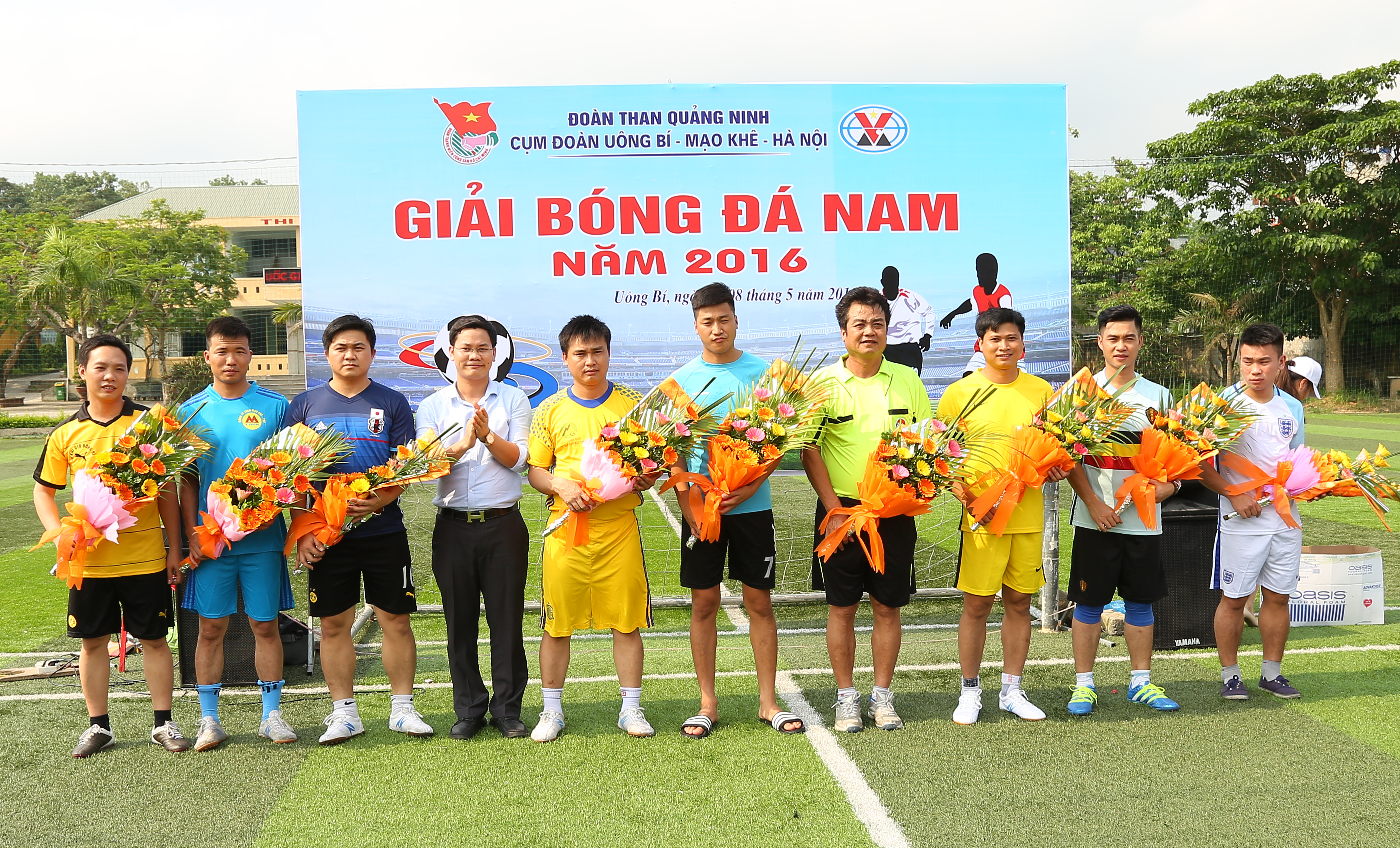 Đoàn Thanh niên Than Nam Mẫu tham gia giải bóng đá nam Thanh niên năm 2016
